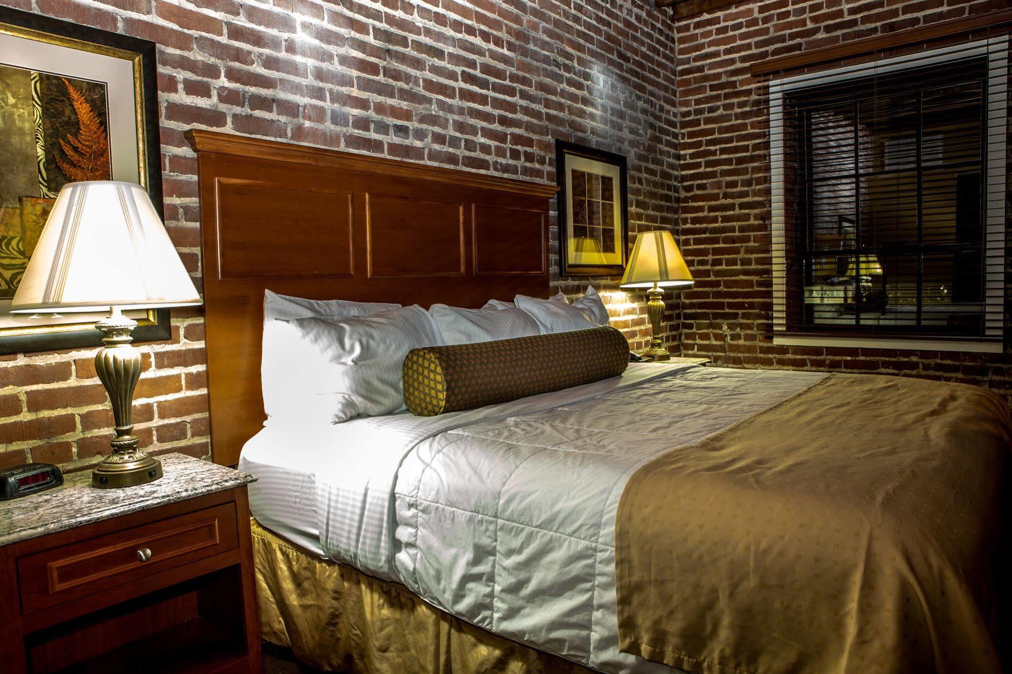 Jackson Park Inn, Ascend Hotel Collection Pulaski Εξωτερικό φωτογραφία